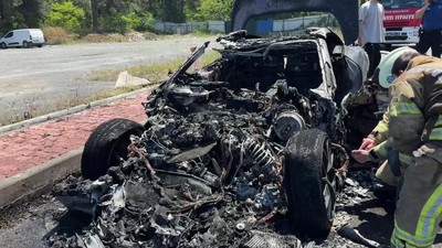 Beşiktaş Başkanı Serdal Adalı'nın oğlunun 20 milyon TL'lik Ferrarisi küle döndü!