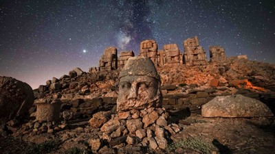 Sardes Antik Kenti'nde gece turu dönemi başlıyor!