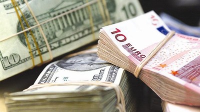 Hazine, 7 yıl vadeli dolar cinsi tahvil ihracı için dört bankaya yetki verdi