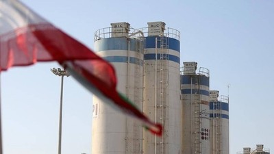 İsrail, İran'ın nükleer tesislerine saldırı düzenlemeye hazırlanıyor iddiası