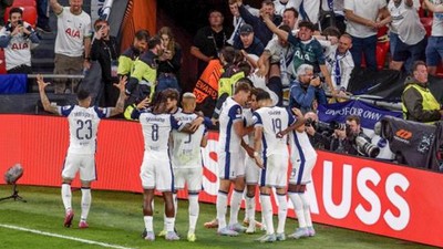 UEFA Avrupa Ligi kupasının sahibi Tottenham