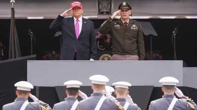 ABD Başkanı Trump: En güçlü orduyu ben inşa ettim