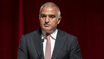 Bakan Ersoy: Necip Fazıl Kısakürek, bize köklerimizi hatırlattı