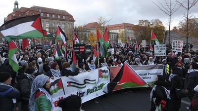 Almanya'nın başkenti Berlin'de Filistin'e destek gösterisi düzenlendi.