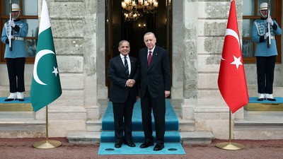 Türkiye ve Pakistan arasında 5 milyar dolarlık ticaret hedefi için adımlar atıldı
