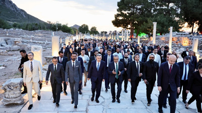 THY, 'Connect To Türkiye' yabancı tur operatörlerini İzmir'de buluşturdu