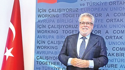 Amor: Yatırım için hukukun üstünlüğü vize için reform yapılması gerekiyor