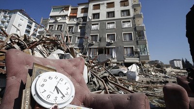6 Şubat depremlerinden etkilenen bazı il ve ilçelerde mücbir sebep hali uzatıldı