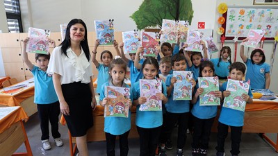 Yaklaşık 20 milyon öğrenci karne alarak yaz tatiline girdi