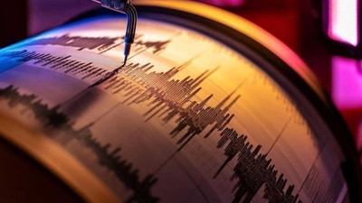 Son Dakika: Bursa beşik gibi: 4,3 büyüklüğünde deprem!