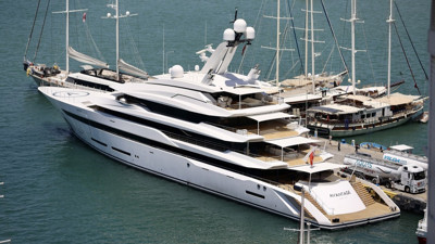 Dünyanın en büyük yatlarından 'Avantage' Fethiye'ye geldi