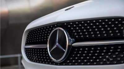 Küresel tarifeler etkiledi! Mercedes'in satışlarında gerileme
