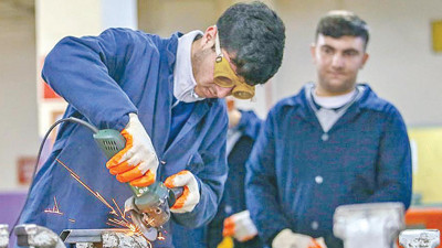 Öğrenciler meslek seçimine yeterince yönlendirilmiyor