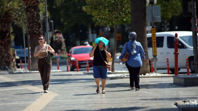 Kavurucu sıcaklar etkisini sürdürecek! Termometreler 45 dereceyi bulacak