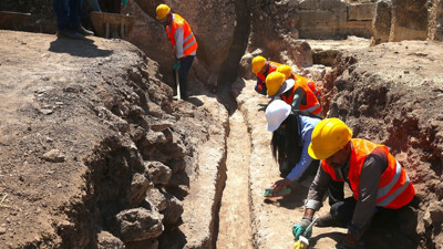Zerzevan Kalesi’nde Roma’dan kalma 1800 yıllık su sistemi bulundu