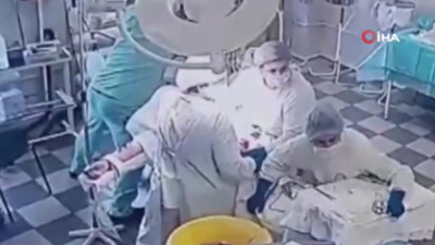 Rusya'da doktorlar 8.8'lik depreme ameliyatta yakalandı