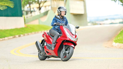 Civic defterini kapattı, iki tekerle üretim düğmesine bastı