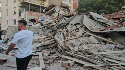 Son depremler: Balıkesir'de 6.1 büyüklüğünde deprem, enkaz altında kalanlar var