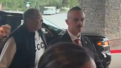 Rus heyet Alaska'da: Lavrov’un SSCB tişörtü gündem oldu