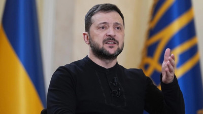 Zelenskiy'den Rusya'ya sert tepki: 'Savaştaki rol&uuml; nedeniyle &ouml;d&uuml;llendirilmemeli'