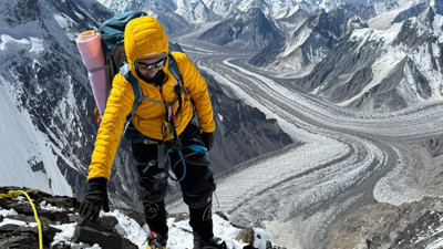 Türk dağcı Esin Handal'ın büyük başarısı! 4 kişiden 1'inin öldüğü o dağa tırmandı!