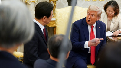 Tokalaşmak Trump'a iyi gelmiyor! El makyajının sırrı çözüldü