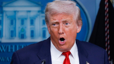 ABD Başkanı Trump'tan dijital hizmet vergisi uygulayan &uuml;lkelere tarife tehdidi