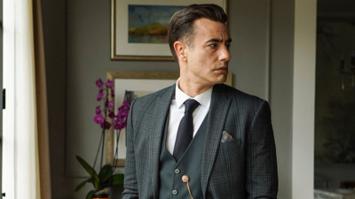 Taciz iddiaları sonrası Tayanç Ayaydın diziden çıkarıldı