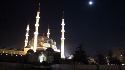 Mevlid Kandili ne zaman? Kandil bugün mü, yarın mı?