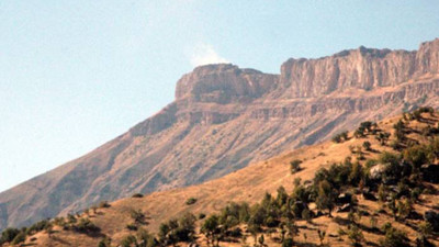 Teröristler üs bölgesine saldırdı