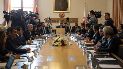 Meclis'in darbe mesaisi yoğun geçiyor