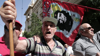 Emeklilere göz yaşartıcı gaz