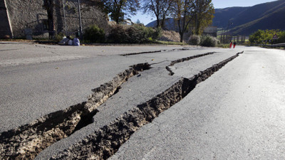 İtalya'da deprem korkuttu