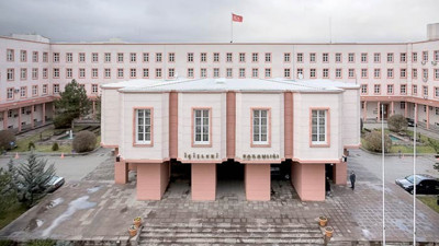 İ&ccedil;işleri'nde 37 personel uzaklaştırıldı