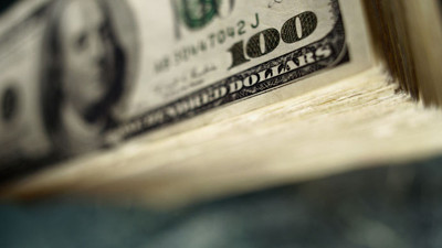 Dolar, 3.04'ü aştı