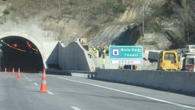 TEM'in İstanbul istikametinde onarım çalışması