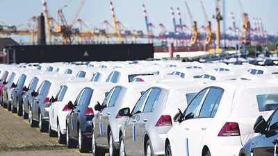 İthal araç satışı yarım milyona dayandı