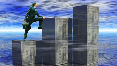 Dolar ve euro zirveden uzaklaşmıyor