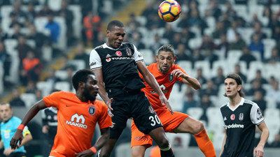 Medipol Başakşehir Arena'dan lider çıktı