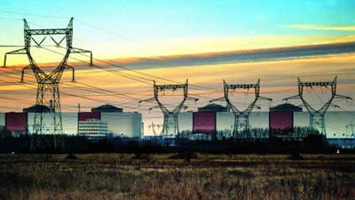 Elektriğe 2040'a kadar 19 trilyon dolar yatırım yapılacak