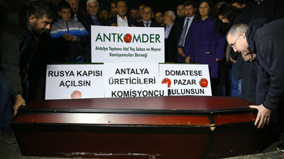 Antalya Hali'nde "tabutlu" protesto