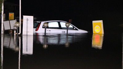 Ayvalık'ta eğitime yağmur engeli