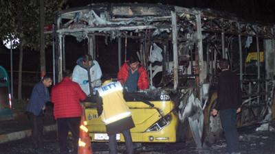 İstanbul'da belediye otobüsünü yaktılar