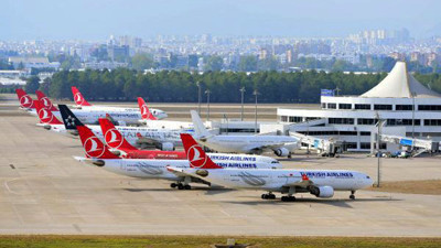 30 uçağını indirdi