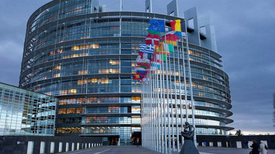 AB'den Türkiye'ye demokrasiyi kurtarma çağrısı