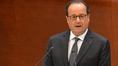 Hollande, aday olmayacak