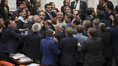 Meclis'te yumruklar konuştu
