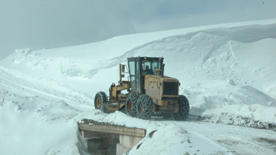 874 köy yolu ulaşıma kapandı