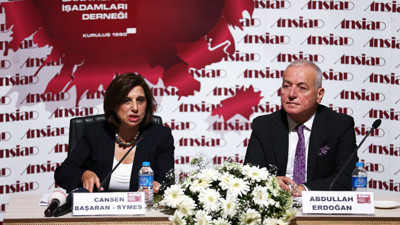 "Kadın olmaktan vazgeçmeyin"