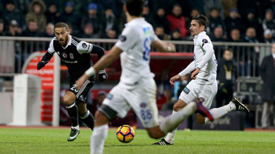 Beşiktaş ilk mağlubiyetini aldı